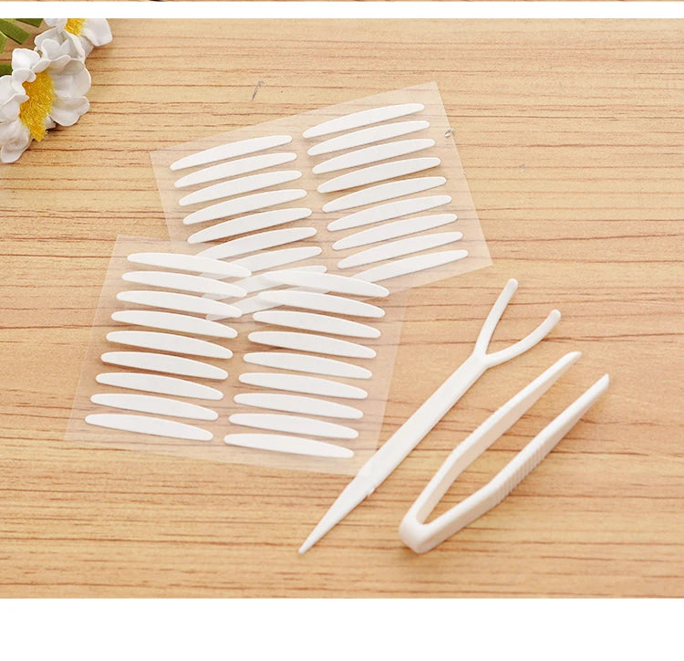 Double Eyelid Tape Invisible Stickers Double Eyelid Makeup Lace Transparent Self Adhesive Double Eye Tape Ladies Eye Makeup Tool