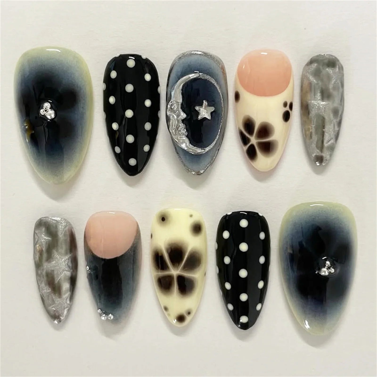 24pcs White Flower Fake Nail Tips Ins Yellow Pink Blush False Nails Wearable Full Cover European Almond Shaped Press on Nails