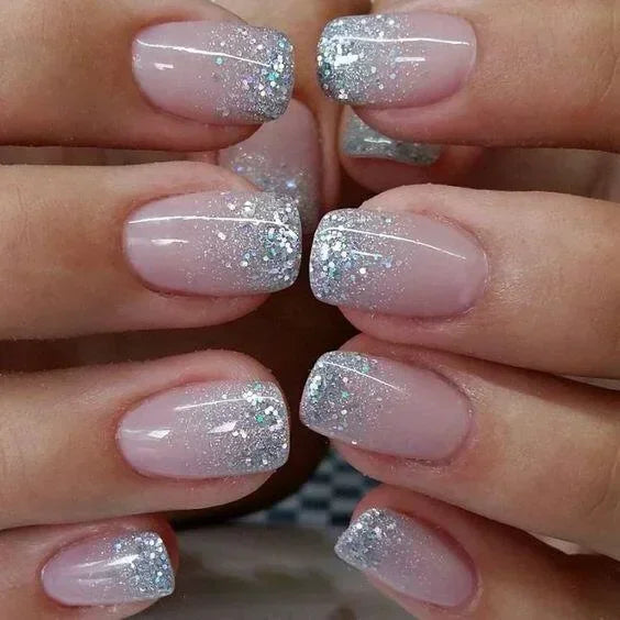 24Pcs Medium Short Square False Nails Glittering Nail Art White Wearable Fake Nail Silver French Full Cover Press on Nail Tips