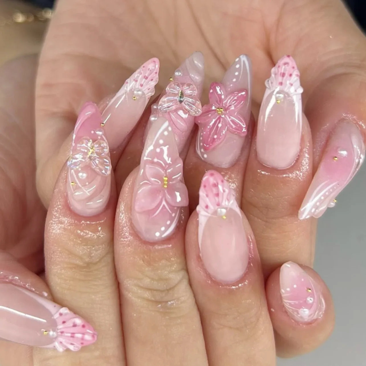 24Pcs 3D Green Ripple Design False Nails Cat's Eye French Almond Fake Nail Tips Leaves Pattern Removable Oval Press on Nails