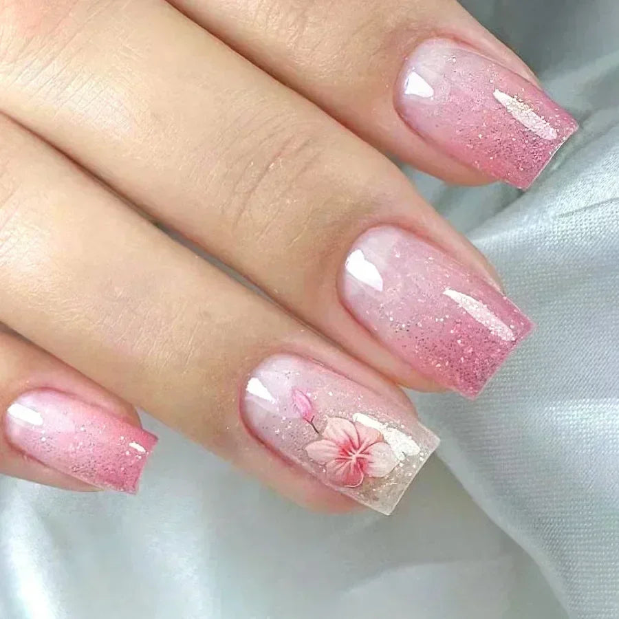 24Pcs Medium Short Square False Nails Glittering Nail Art White Wearable Fake Nail Silver French Full Cover Press on Nail Tips