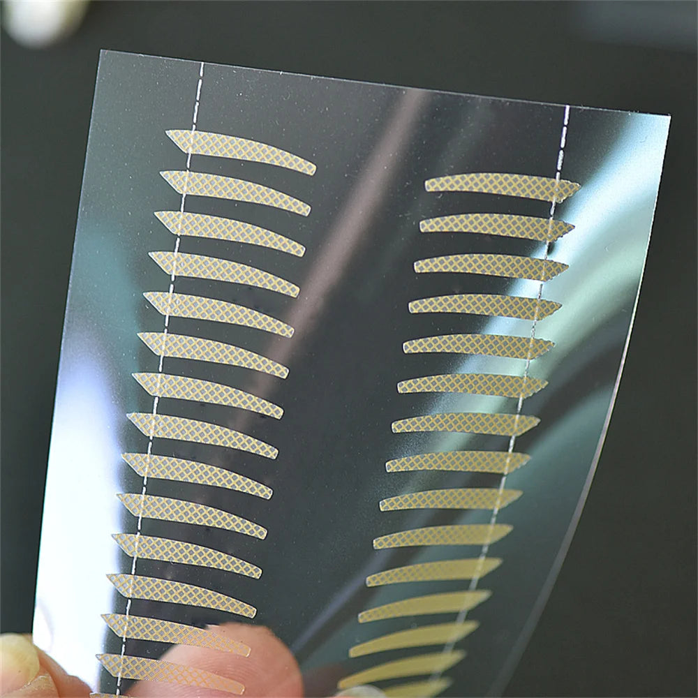 150Pairs/300PC Eyelid Tape Sticker Invisible Double Fold Eyelid Lace Paste Clear Beige Stripe Self-adhesive Eye Tape Makeup Tool