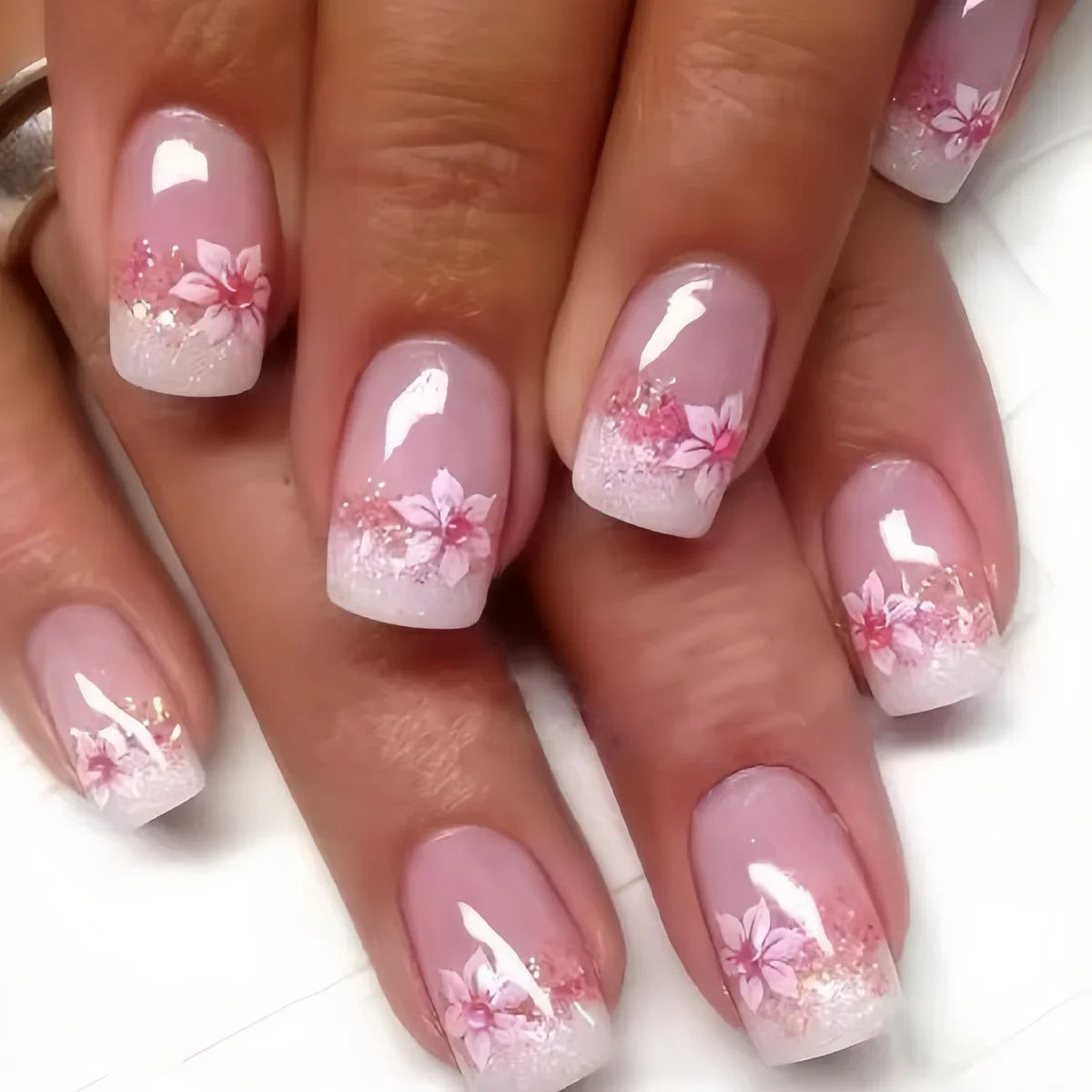24Pcs Short Almond Press-On Nails Pink Floral French Tip Glossy&Elegant Full Cover Fake Nails for Women&Girls Spring,Daily Wear